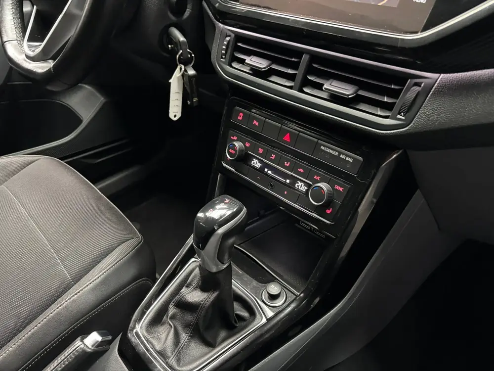 Volkswagen T-Cross 1.0 TSI Style / Navigatie / Stoelverwarmi uit 2019, foto 14