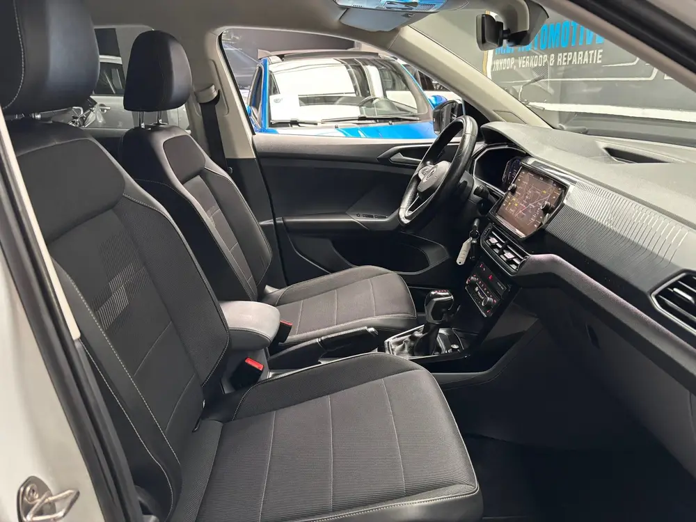 Volkswagen T-Cross 1.0 TSI Style / Navigatie / Stoelverwarmi uit 2019, foto 15