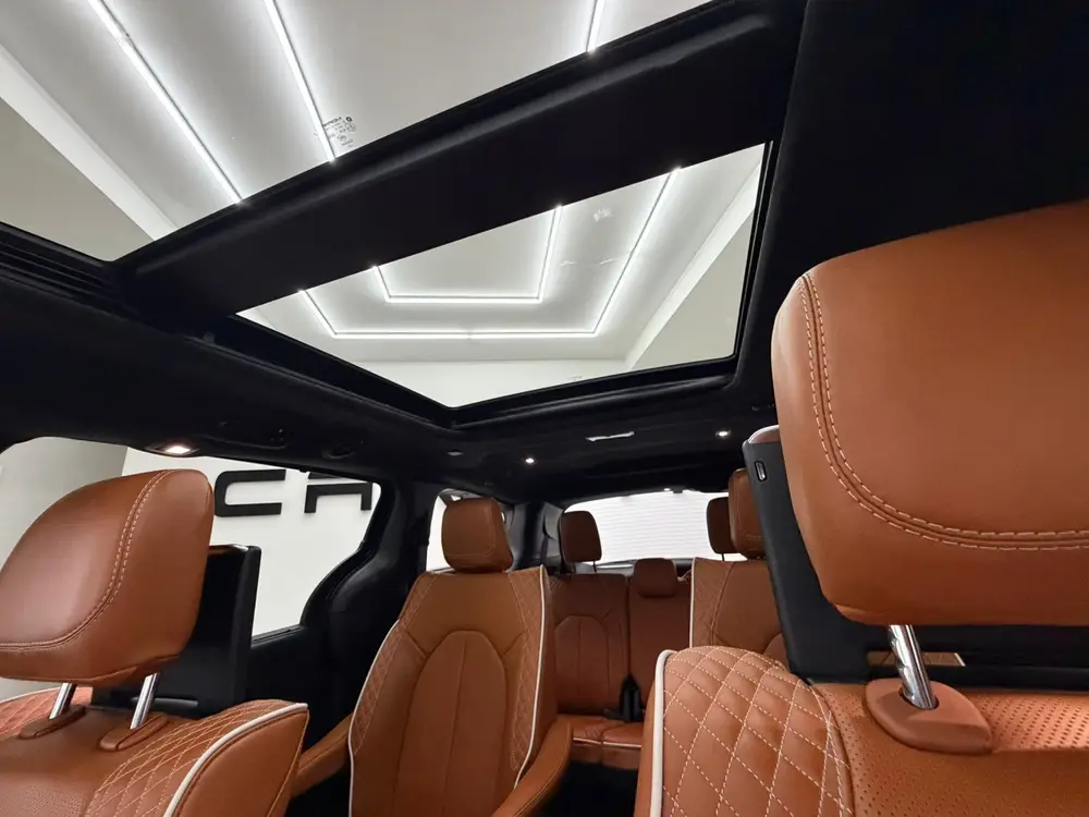 Chrysler Voyager Pacifica 3.6 V6 Hybride Pinnacle Nieuw uit 2026, foto 10