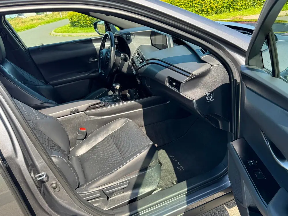 Lexus UX 250h Business Line Aut, Acc, Stoelvrw, Navi, Pdc, C uit 2019, foto 10