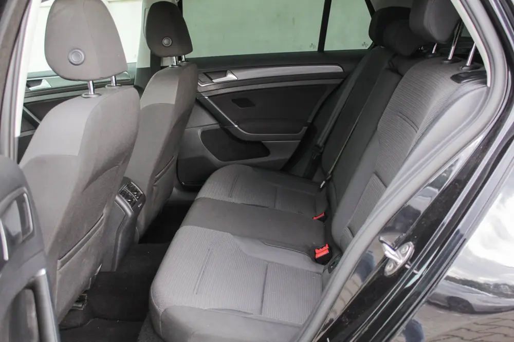 Volkswagen Golf 1.0 TSI Comfortline Business - automaat - AC uit 2019, foto 17