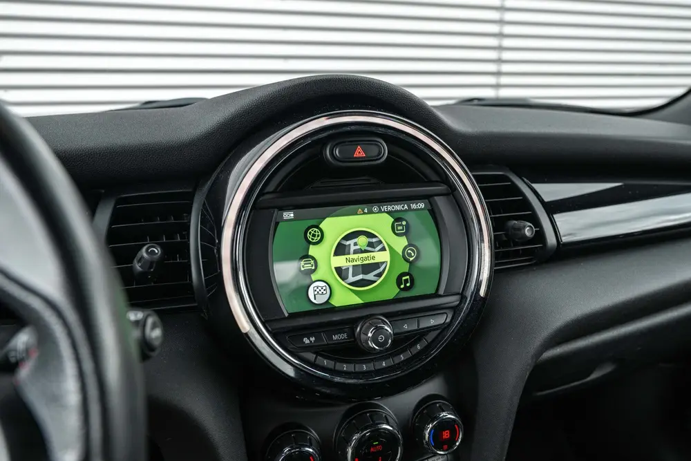 Mini Hatchback Cooper JCW / JCW Sportstoel / Comfort Access uit 2019, foto 19