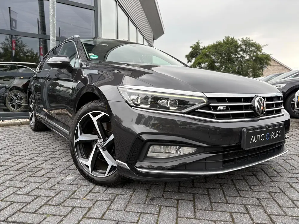 Volkswagen Passat Variant 2.0 TSI R-Line Business + | Trekha uit 2021, foto 14