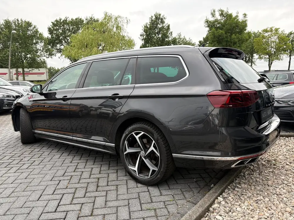 Volkswagen Passat Variant 2.0 TSI R-Line Business + | Trekha uit 2021, foto 5
