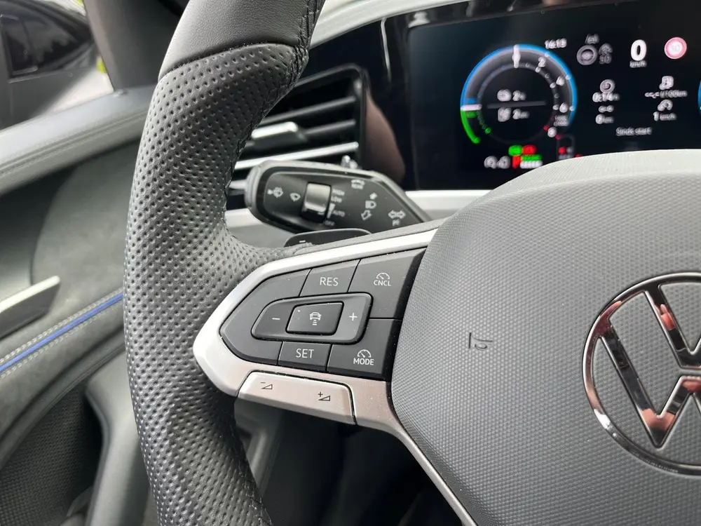 Volkswagen Passat Variant 1.5 eHybrid R-Line Business | Trek uit 2025, foto 9