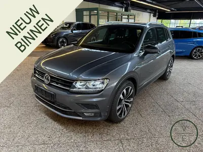 Volkswagen Tiguan 1.5 TSI ACT Highline | 52.000KM ! | Pano | uit 2020