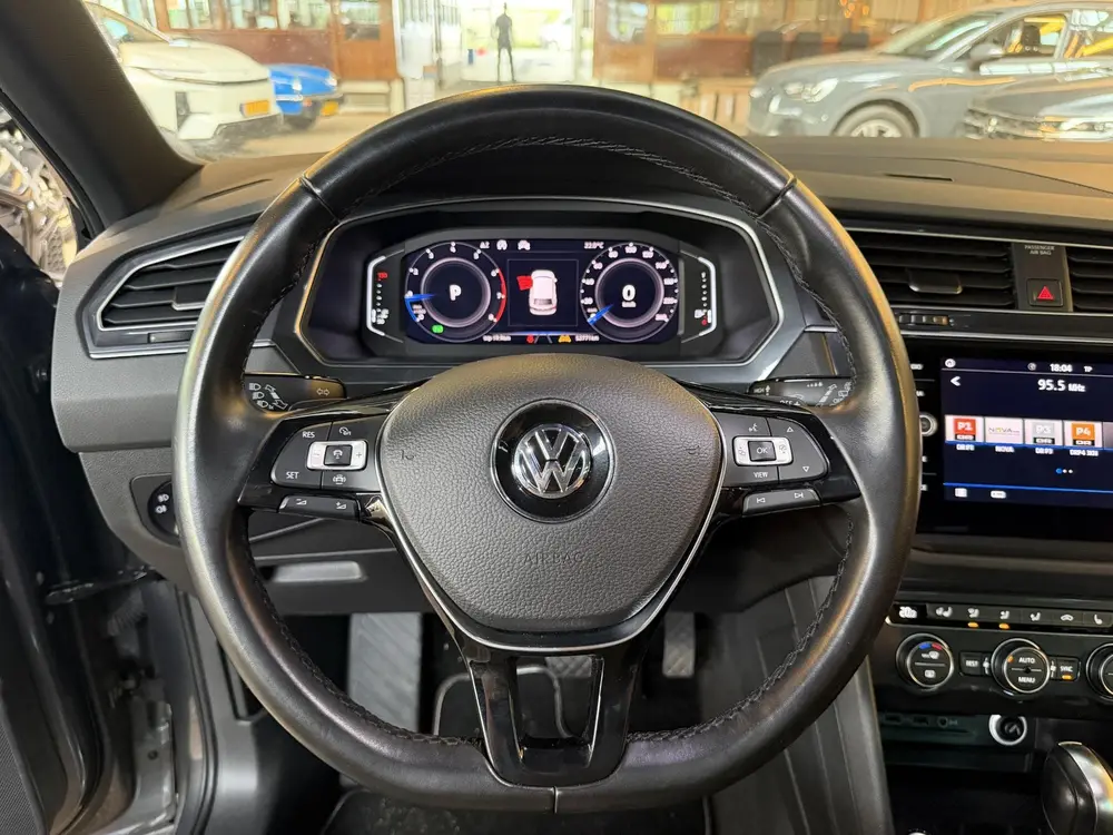 Volkswagen Tiguan 1.5 TSI ACT Highline | 52.000KM ! | Pano | uit 2020, foto 9