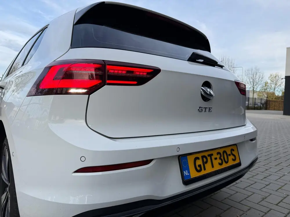 Volkswagen Golf 1.4 eHybrid GTE Pano Adaptive Virtual Voll O uit 2021, foto 11