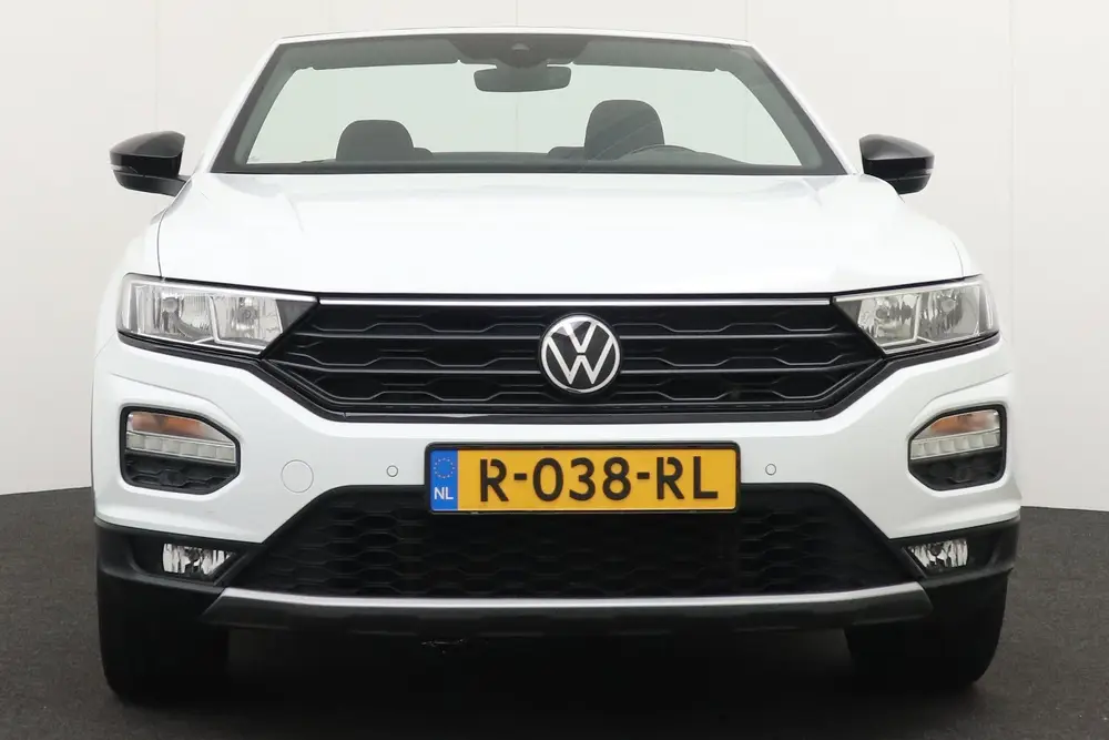 Volkswagen T-Roc Cabrio 116 PK BlackLine Camera Adap.Cruise uit 2020, foto 3
