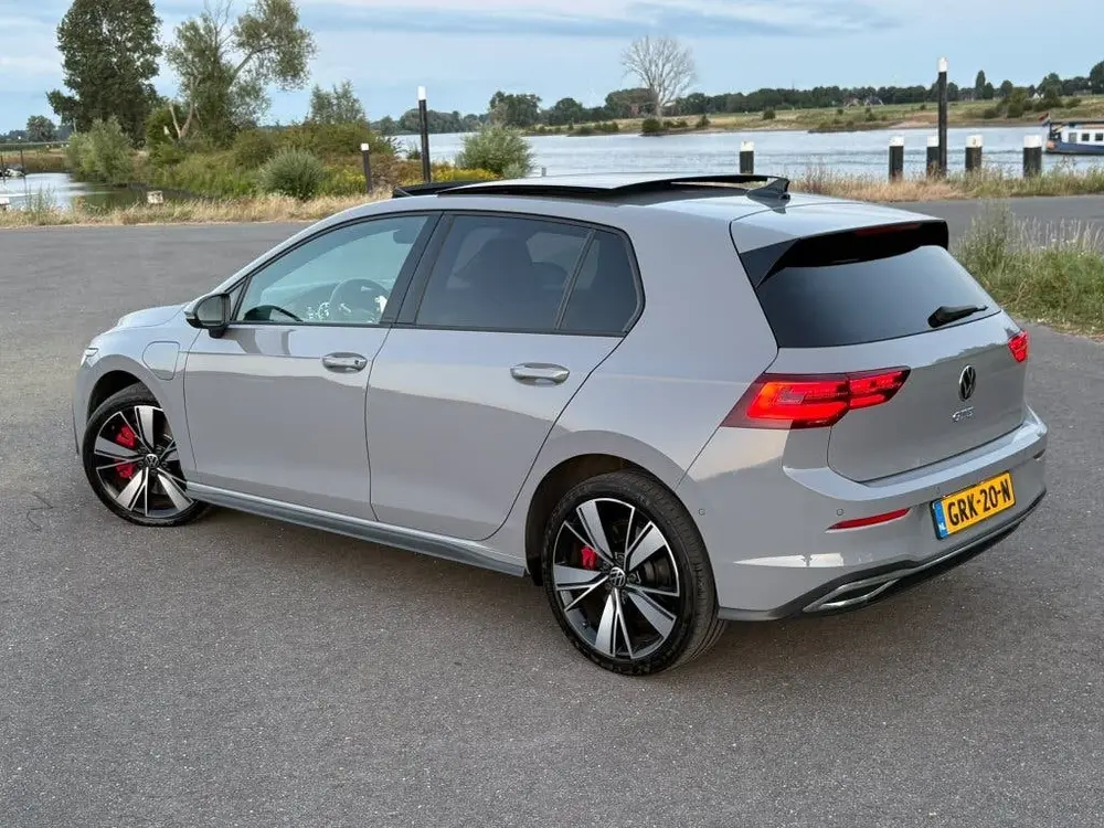 Volkswagen Golf GTE 1.4 eHybrid PANO IQ Lights Carplay uit 2021, foto 9