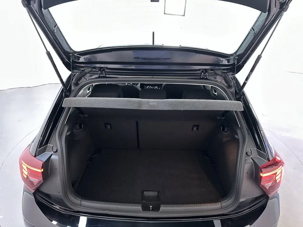 Volkswagen Polo 1.0 TSI Life Parkeersensoren App-Connect DAB uit 2021, foto 9