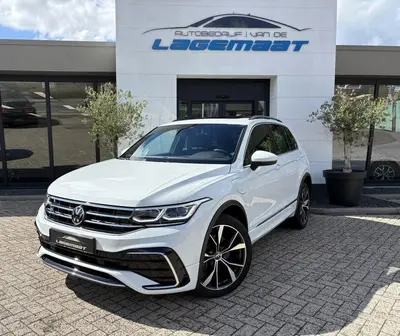 Volkswagen Tiguan R-Line eHybrid | Camera | Panoramadak | IQ uit 2022