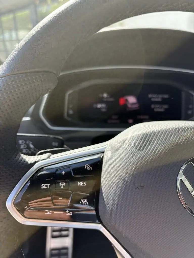 Volkswagen Tiguan R-Line eHybrid | Camera | Panoramadak | IQ uit 2022, foto 18