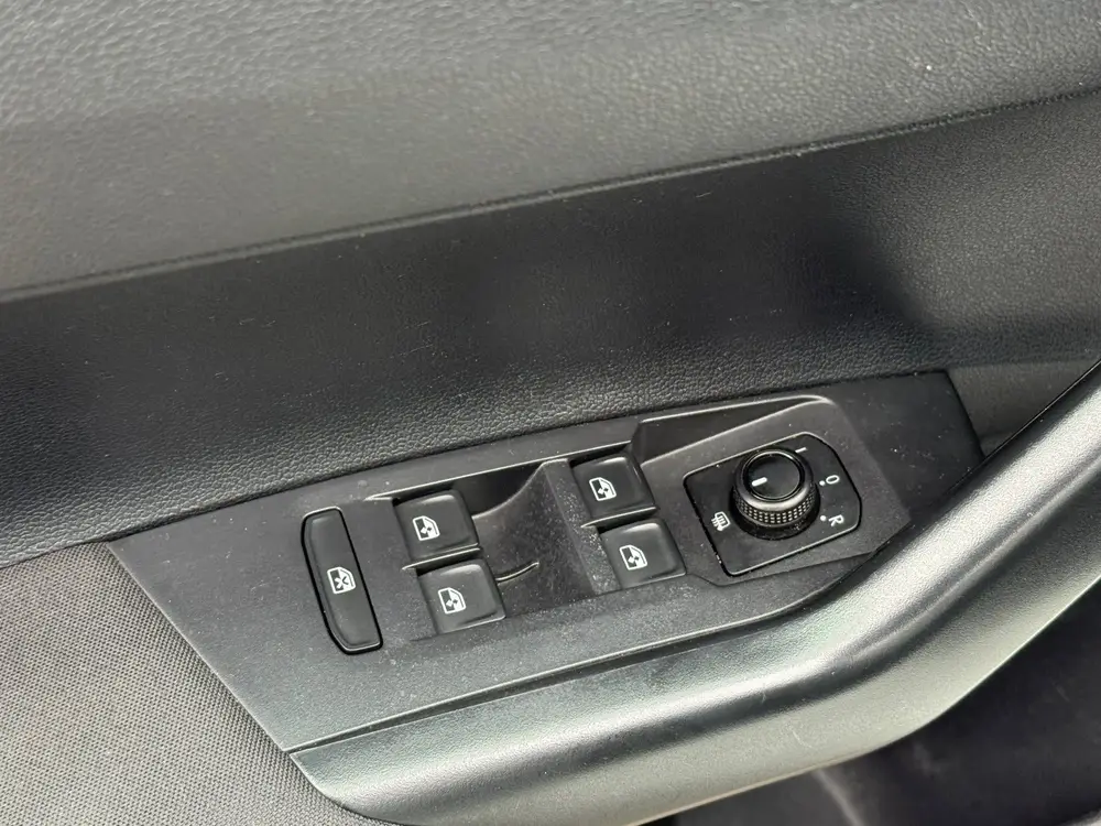 Volkswagen Polo 1.0 TSI Comfortline Business Zwart dak | LED uit 2021, foto 7