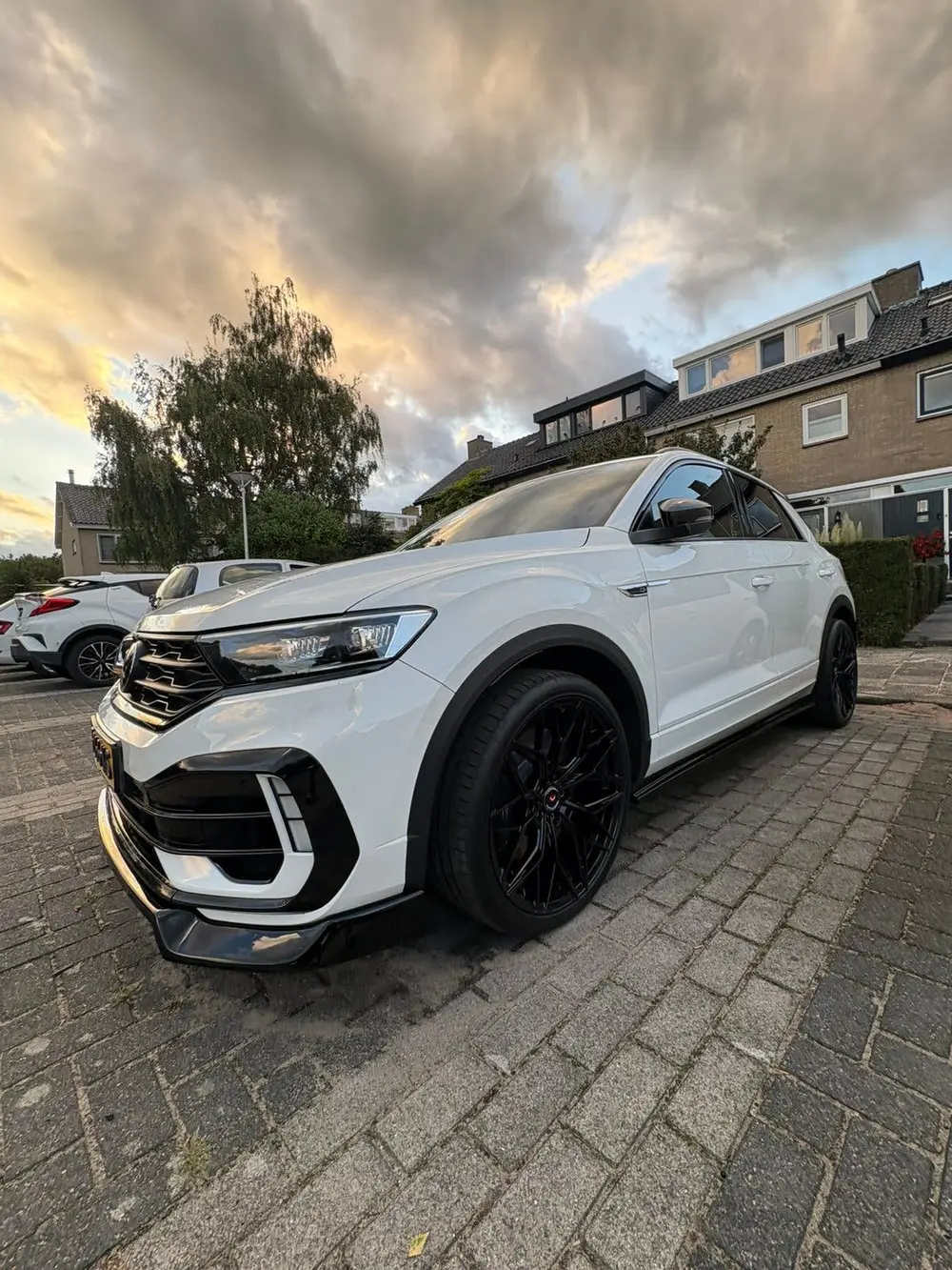 Volkswagen T-Roc 2.0 TSI 300pk 4Motion,Akra,Pano,ACC,Stage1 uit 2021