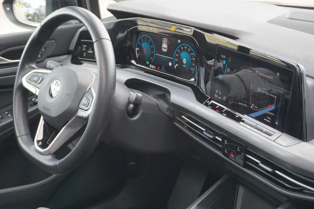 Volkswagen Golf 1.5 eTSI Style | PANO | ACC uit 2020, foto 13
