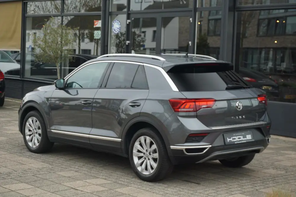 Volkswagen T-Roc 1.5 TSI Sport | LED | ACC | Camera uit 2020, foto 2