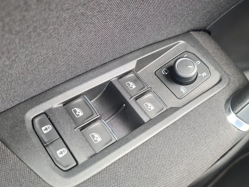 Volkswagen Touran 1.5TSI HIGHLINE 7p. MET ECC NAVIG PANO AND uit 2021, foto 12