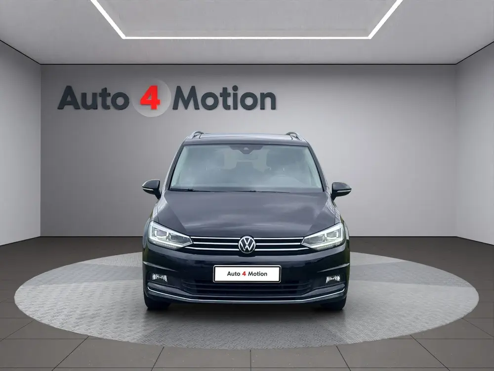 Volkswagen Touran 1.5TSI HIGHLINE 7p. MET ECC NAVIG PANO AND uit 2021, foto 2