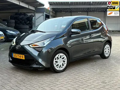 Toyota Aygo 1.0 VVT-i x-play uit 2019