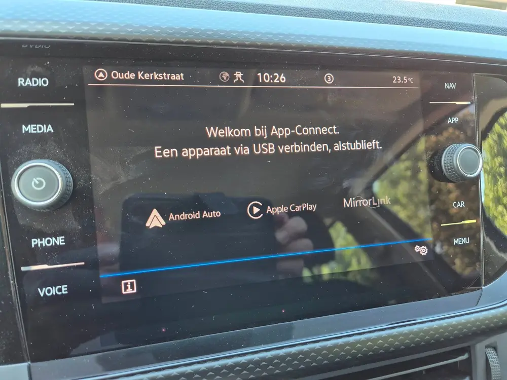 Volkswagen T-cross 1.0 TSI Life - Automaat - Navigatie - Car uit 2023, foto 9