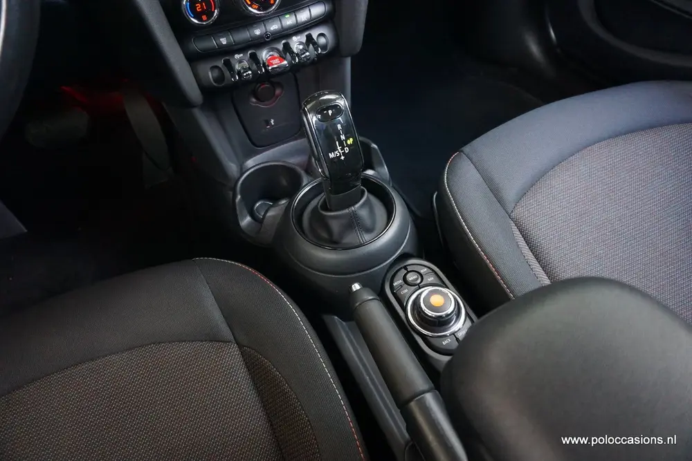 Mini Cooper 1.5 Cooper Rijklaar! | Eerste eigenaar | Carplay | uit 2019, foto 14