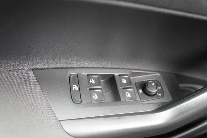 VOLKSWAGEN Polo 1.0 TSI 95pk Comfortline uit 2020, foto 19