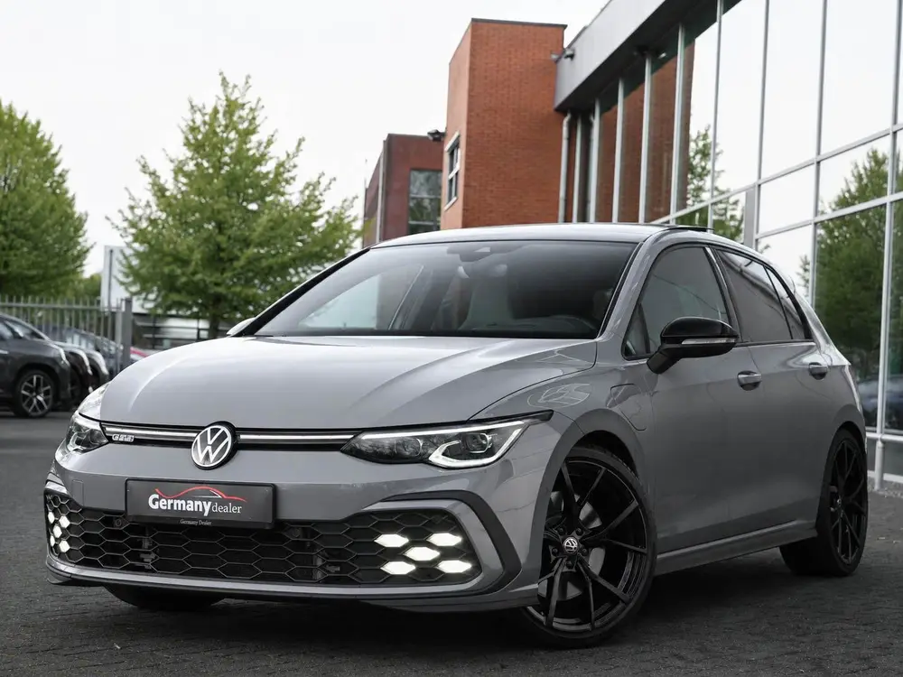Volkswagen Golf 1.4 eHybrid GTE 245PK Leder Pano Tr.Haak Cam uit 2022