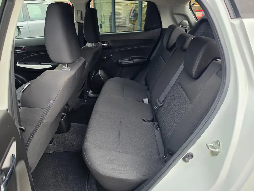 Suzuki Swift 1.2 Select uit 2019, foto 6