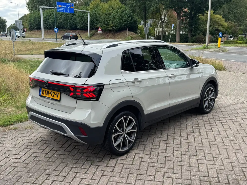 Volkswagen T-Cross 1.5 TSI Style Automaat uit 2024, foto 19