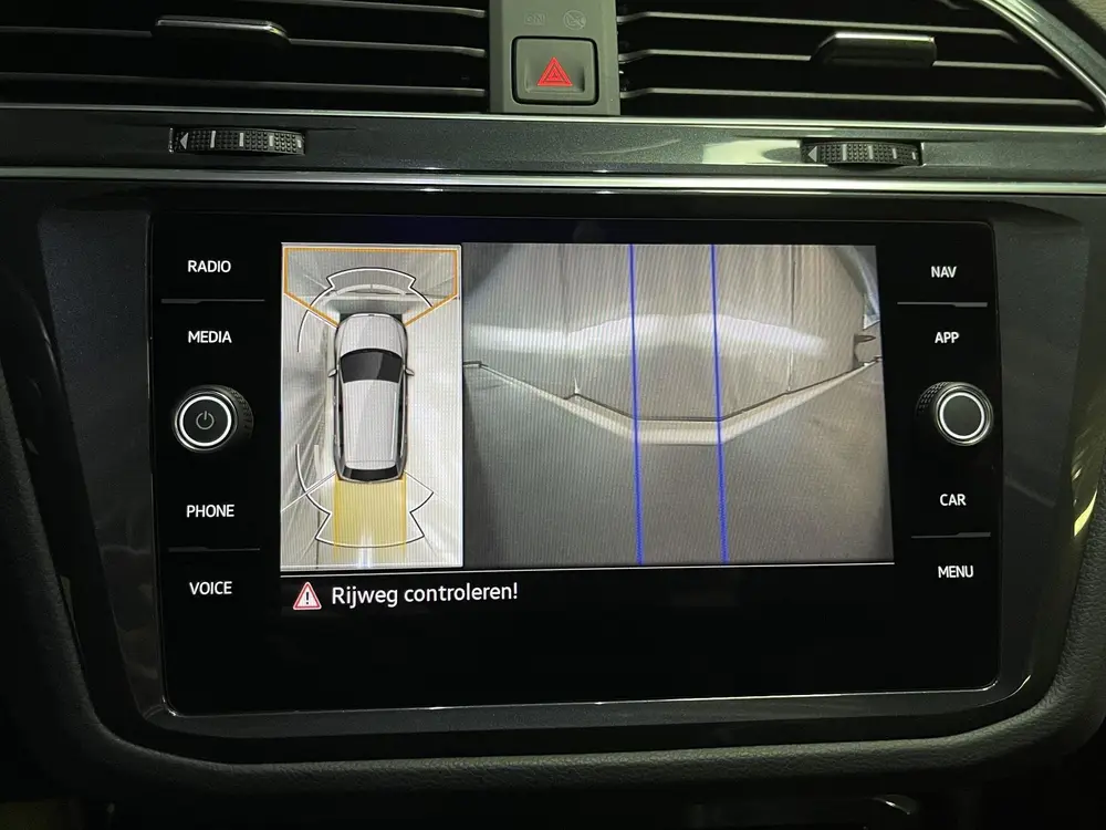 Volkswagen Tiguan 1.4 TSI eHybrid R-Line Business+ FABRIEKSG uit 2023, foto 19