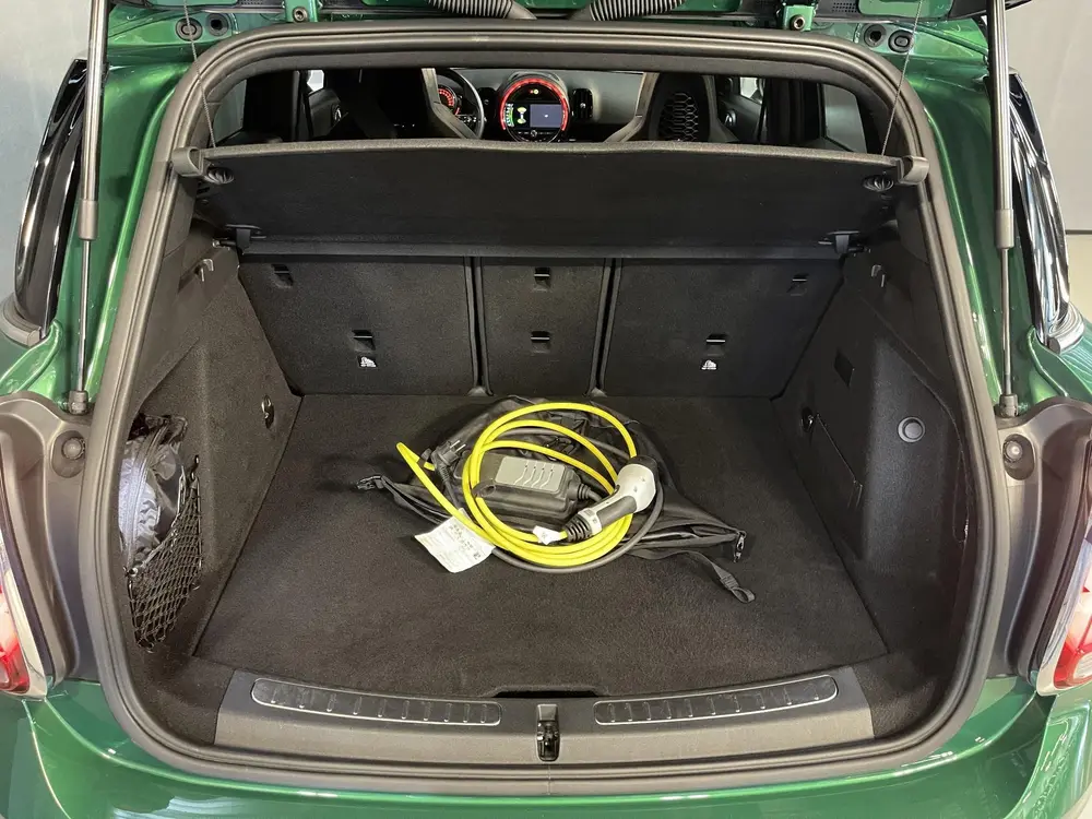 Mini Countryman 1.5 Cooper S E ALL4 Salt John Cooper Works 1 uit 2019, foto 10