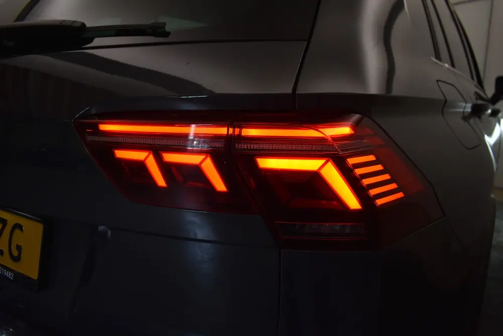 Volkswagen Tiguan 1.5 TSI R-Line EL Trekh+aKlep Pano dodeh d uit 2022, foto 11