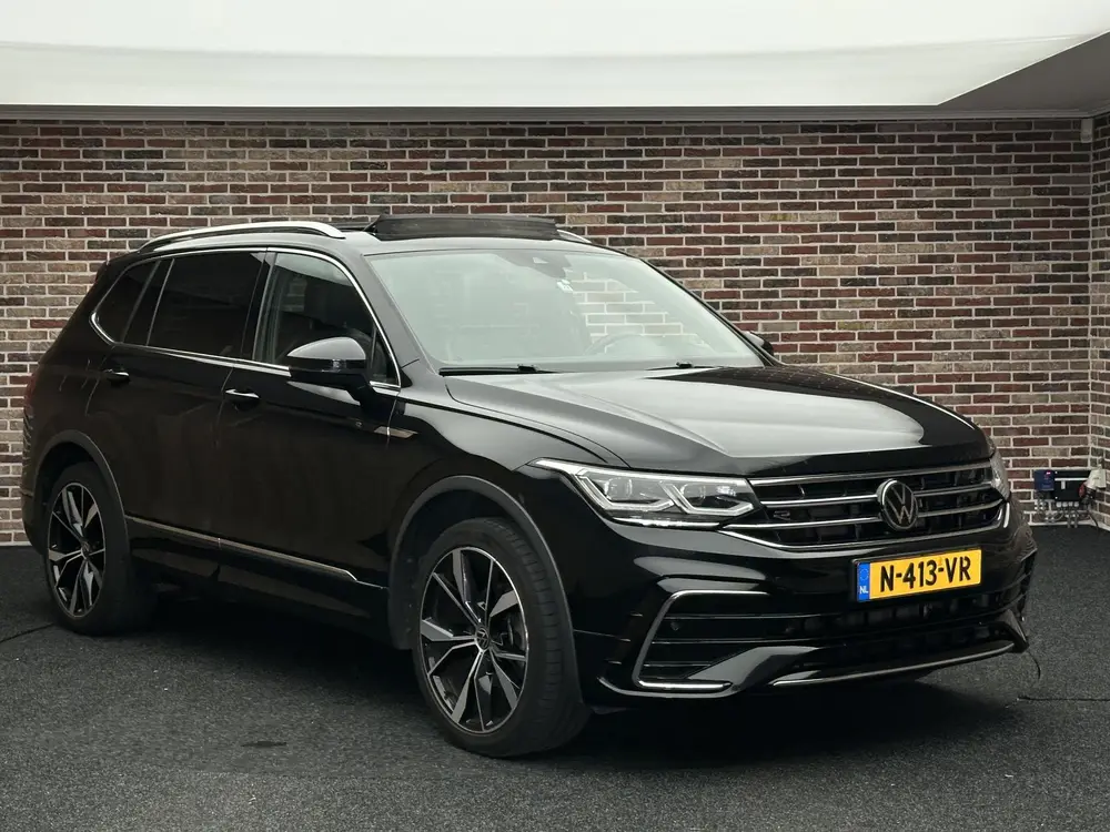 Volkswagen Tiguan Allspace 1.5 TSI R-Line 7-PERSOONS 7P IQ H uit 2022, foto 2