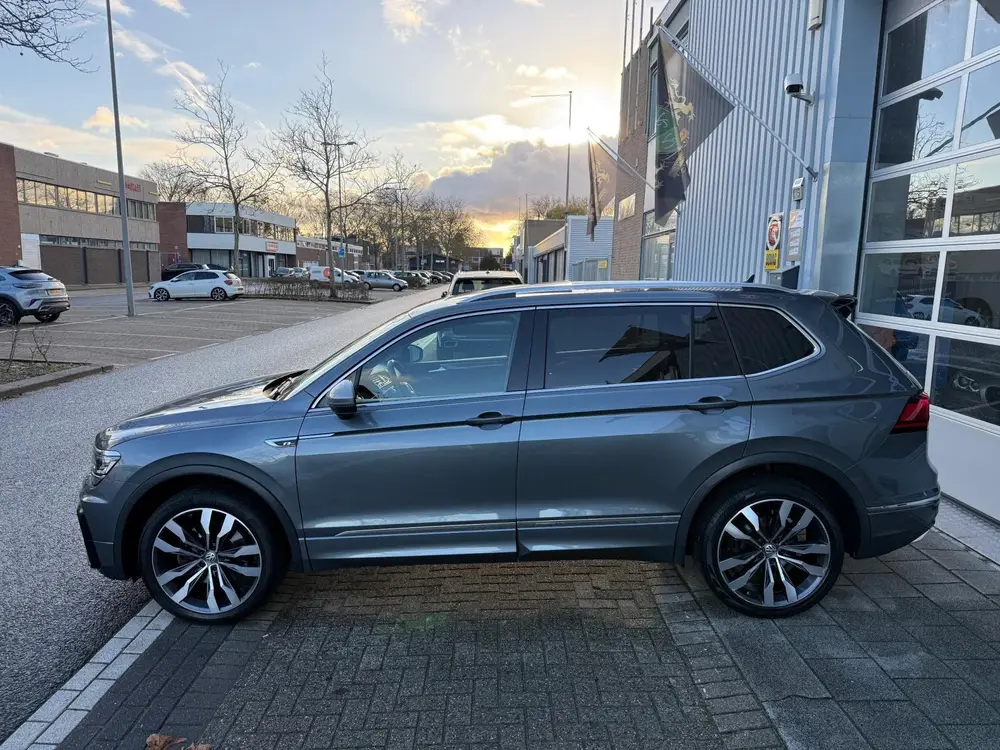 Volkswagen Tiguan Allspace 2.0 TSI 4Motion 220PK R-Line 7p. uit 2020, foto 17