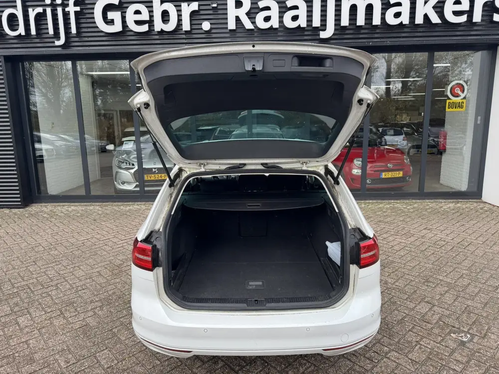 Volkswagen Passat Variant 1.6 TDI Highline*ACC*Navi*Camera*E uit 2019, foto 15