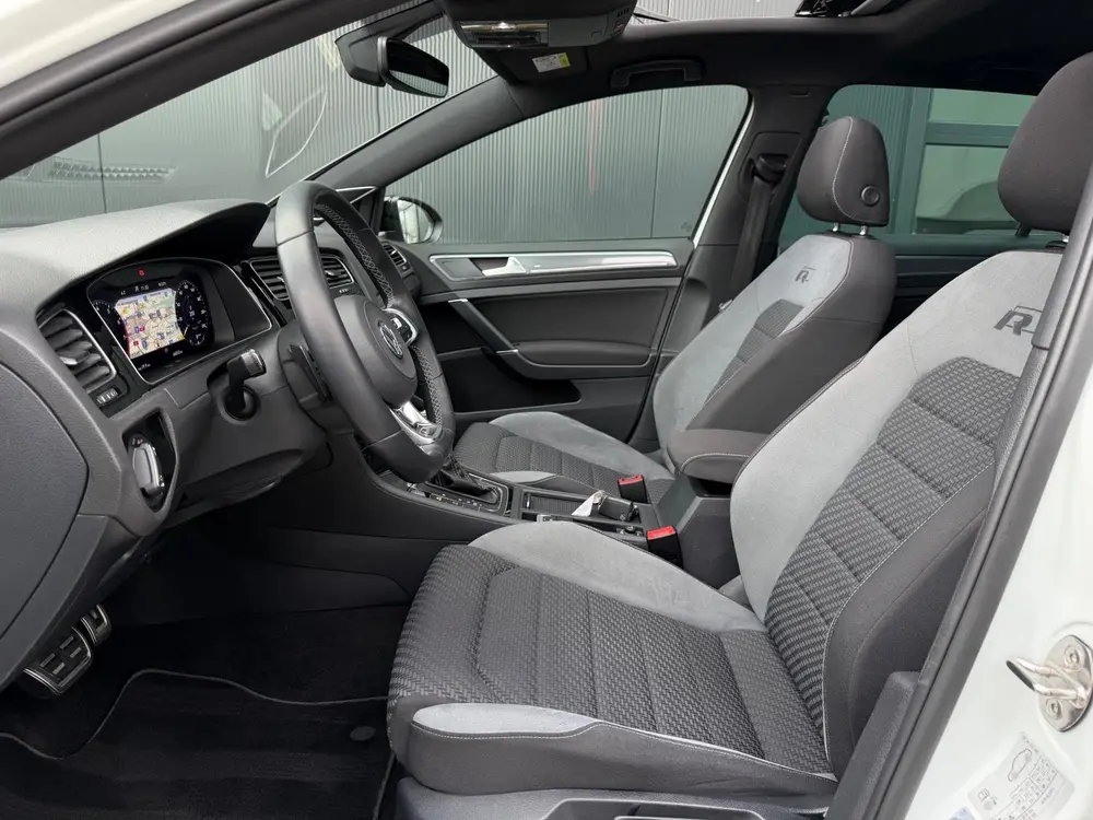 Volkswagen Golf 1.5 TSI Highline R-Line 150pk Pano/Virtual/K uit 2019, foto 12