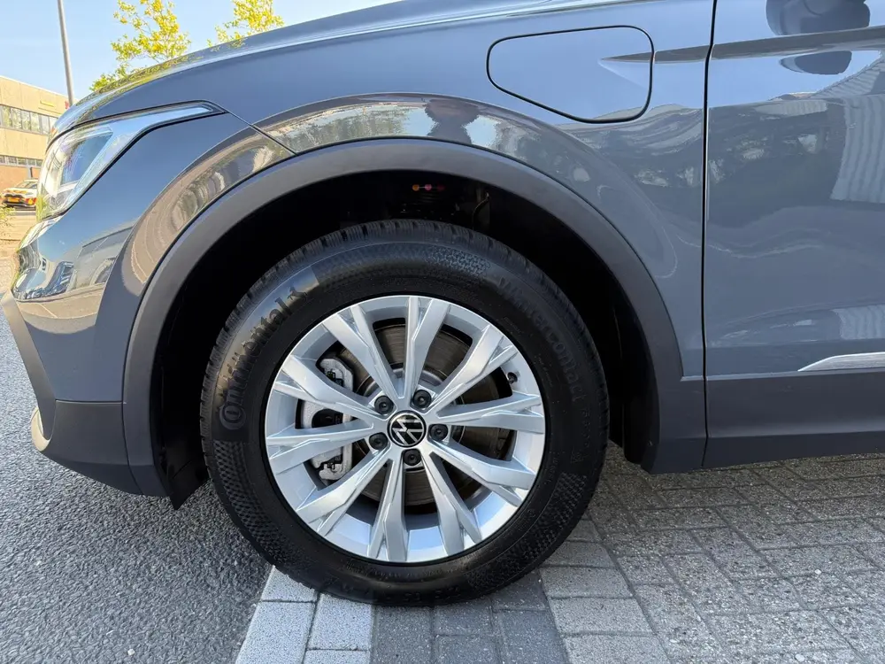 Volkswagen Tiguan 1.4 TSI eHybrid LED/ACC/PDC/LMV/NAVI/VIRTU uit 2023, foto 12