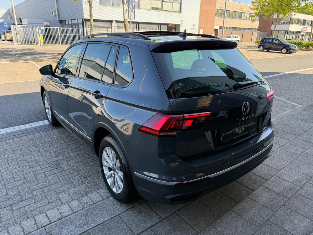Volkswagen Tiguan 1.4 TSI eHybrid LED/ACC/PDC/LMV/NAVI/VIRTU uit 2023, foto 17