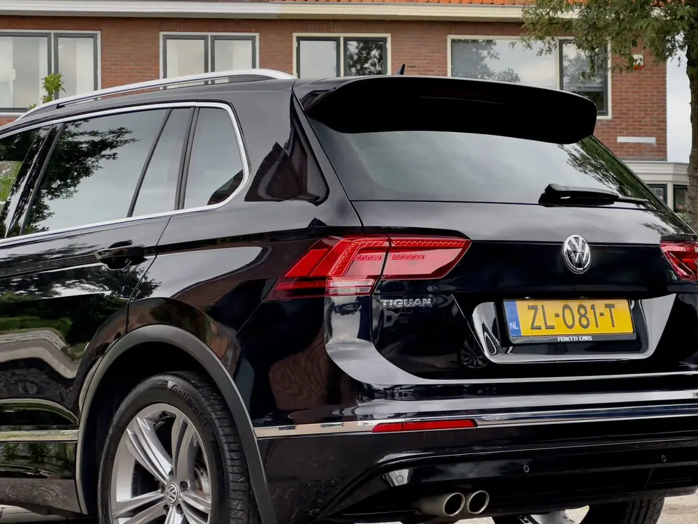 Volkswagen Tiguan 1.5 TSI AUT7 2X R-LINE DESIGNO-INT NAVI DI uit 2020, foto 11