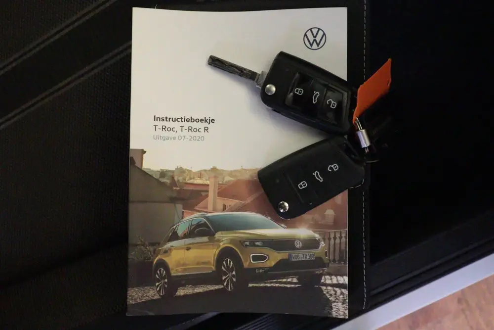Volkswagen T-Roc 1.0 TSI Style | TWO-TONE | NAVI / APPCONNEC uit 2020, foto 12