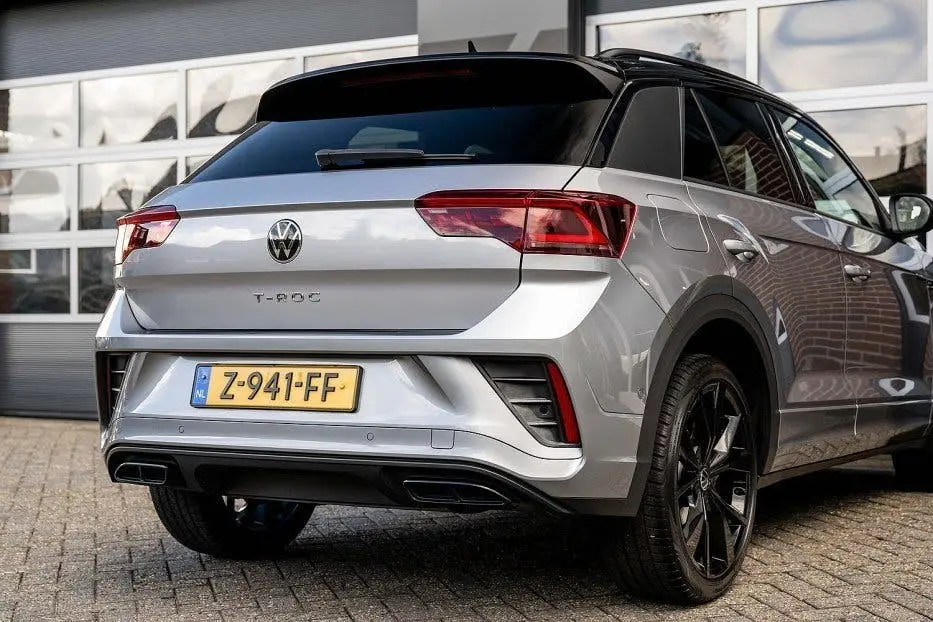 Volkswagen T-Roc 1.5 TSI R-Line | Panorama | IQ Drive ACC | uit 2023, foto 4
