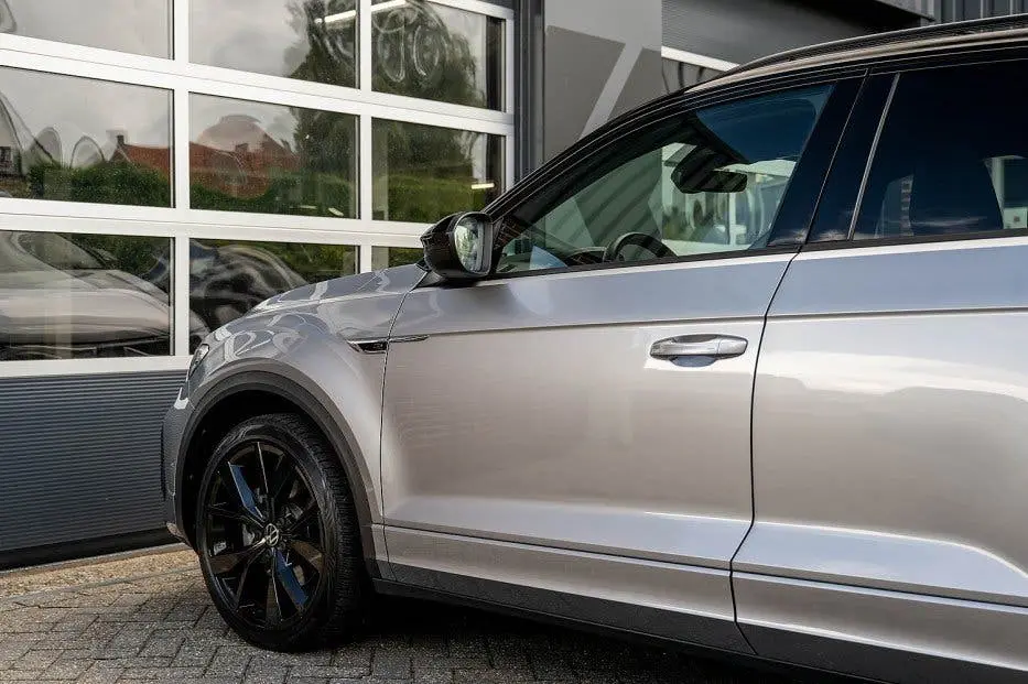 Volkswagen T-Roc 1.5 TSI R-Line | Panorama | IQ Drive ACC | uit 2023, foto 8
