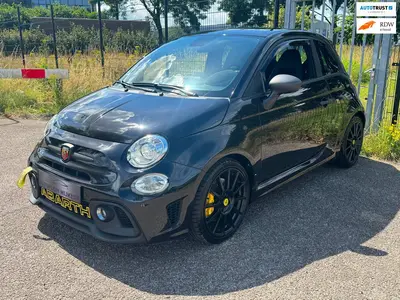 Abarth 695 1.4 T-Jet 180PK Competizione Carbon Sabelt Monza uit 2023