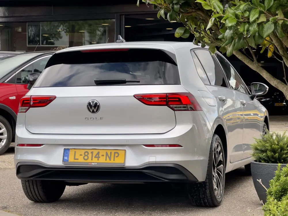 Volkswagen Golf 1.0 TSI LIFE NAVI DIGI-DASH APPLE-CARPLAY LE uit 2021, foto 11