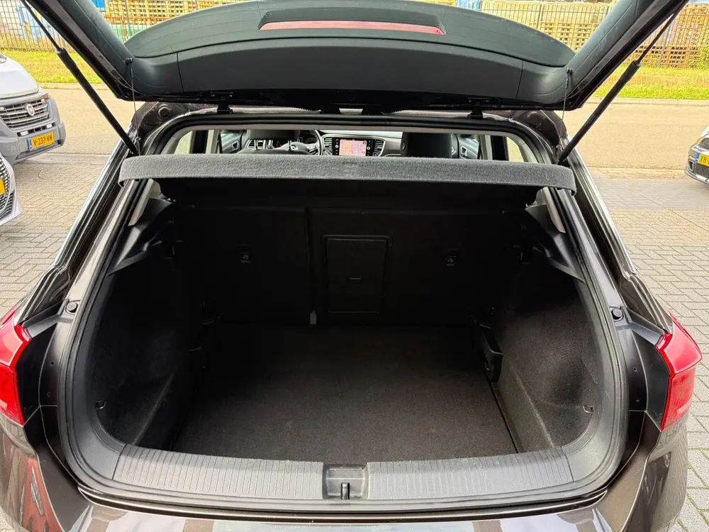 Volkswagen T-Roc 1.5 TSI Style | 1E EIGENAAR | 3/6/12 MND GA uit 2019, foto 11