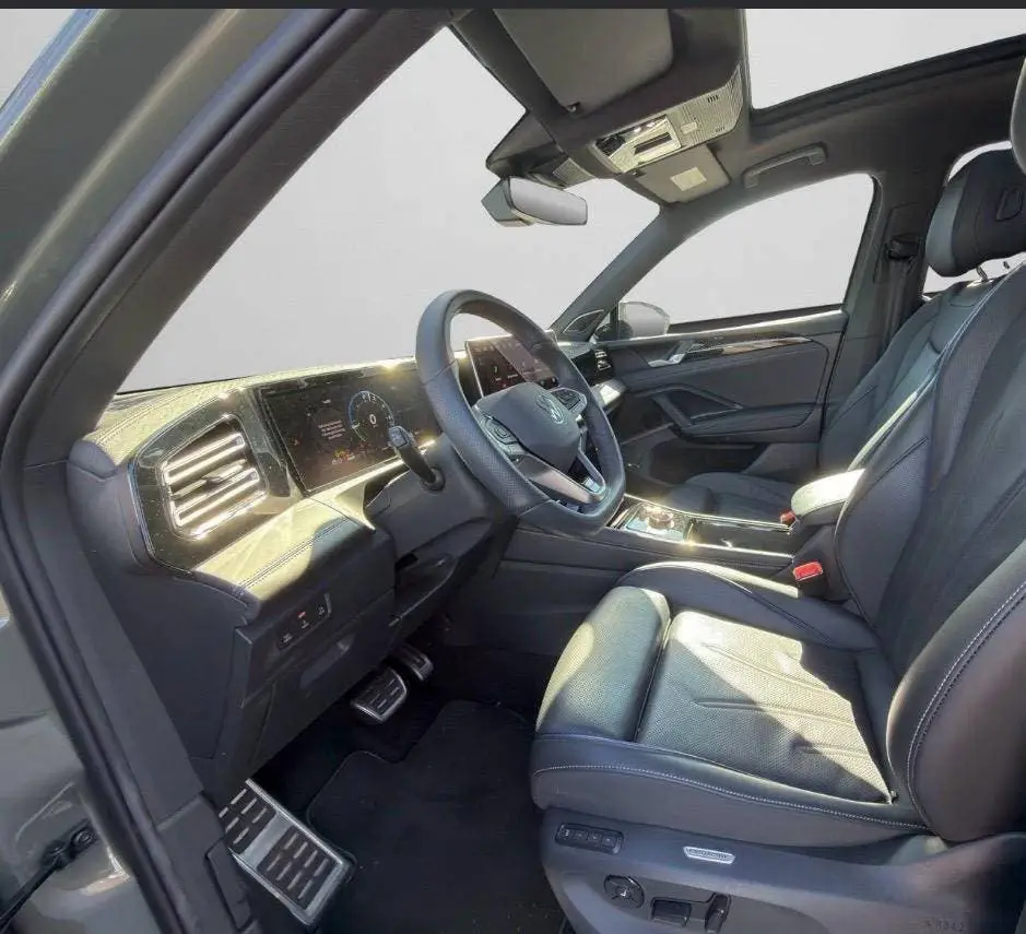 Volkswagen Tiguan 1.5 e-Hybrid 272 PK R-line | Pano | Memory uit 2025, foto 2