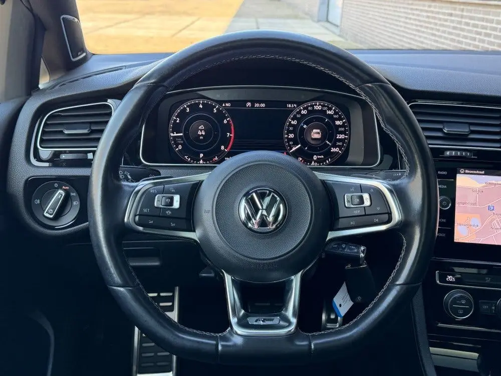 Volkswagen GOLF 1.5 TSI DSG R-Line Dynaudio Panoramadak Virt uit 2020, foto 14