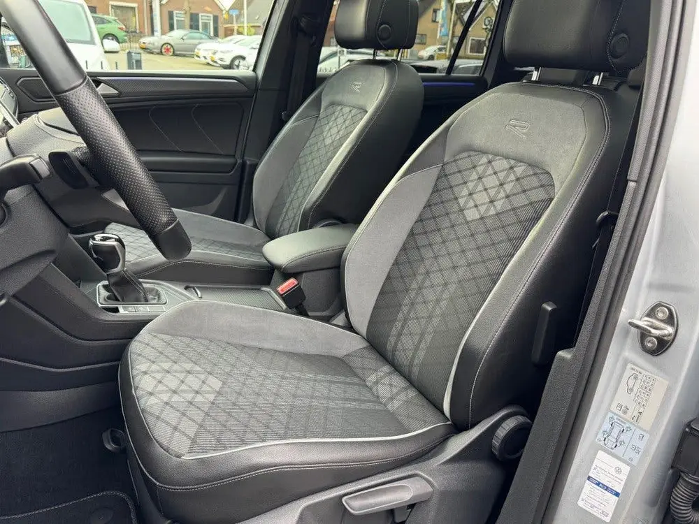 Volkswagen TIGUAN 1.4TSI eHybride 245pk R-Line business Blac uit 2022, foto 10