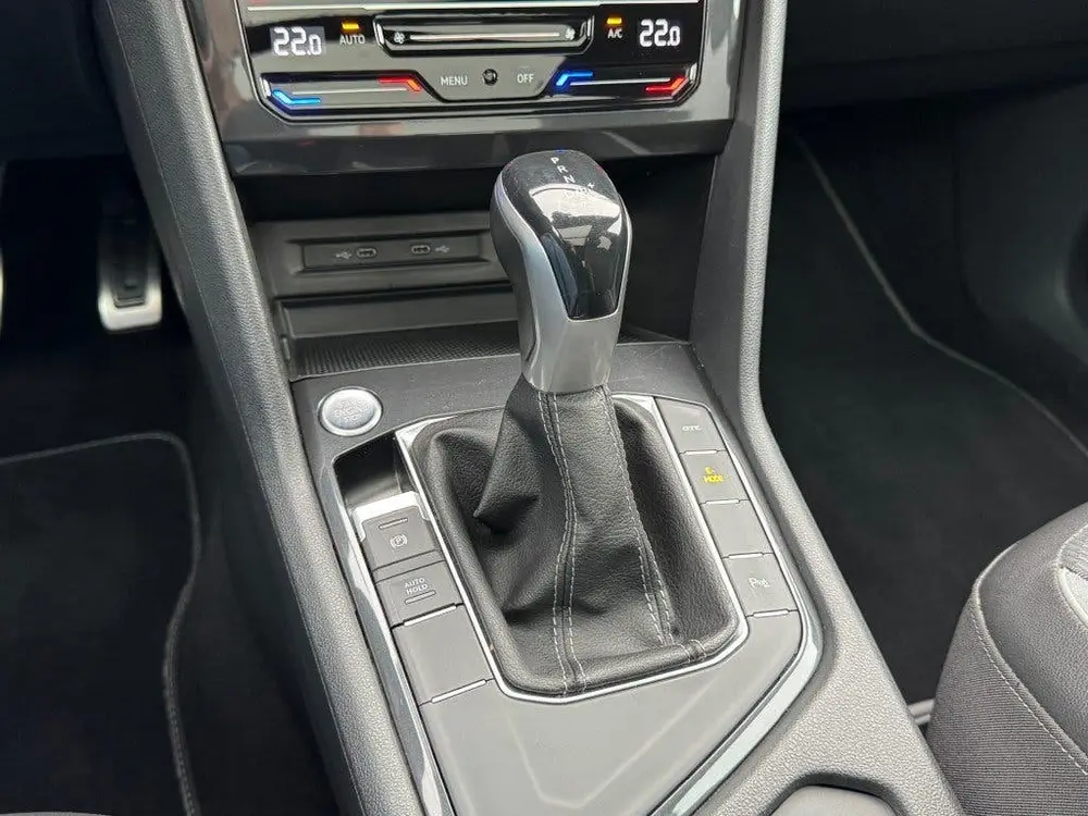 Volkswagen TIGUAN 1.4TSI eHybride 245pk R-Line business Blac uit 2022, foto 14